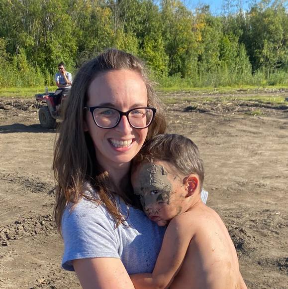 Meet your Posher, Sierra - Picture 1 of 1